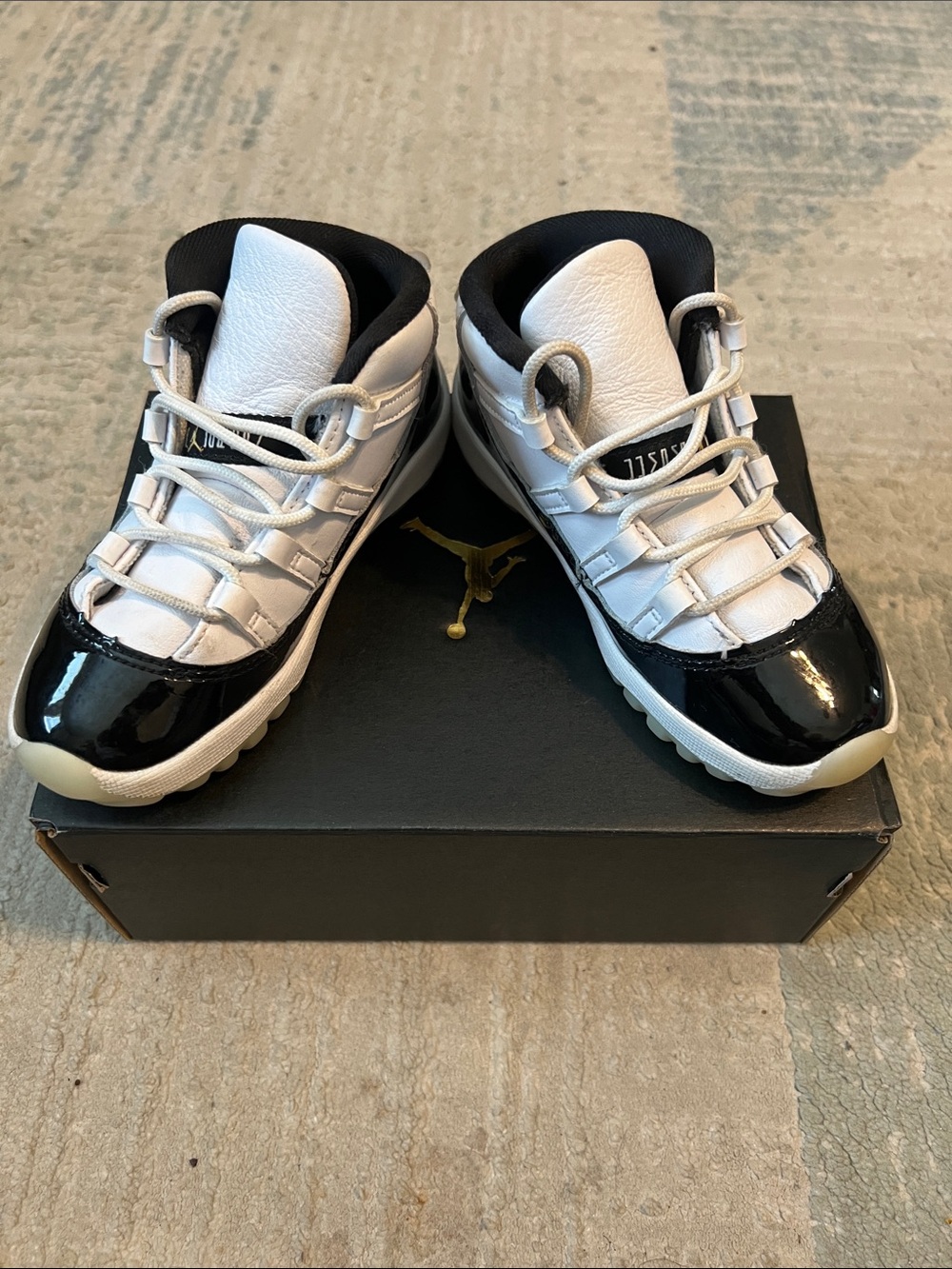 JORDAN 11 RETRO sz 10C Toddler (Gratitude) - Picture 3 of 7